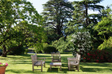 salon de jardin dans le parc - © commanderie salon de jardin dans le parc