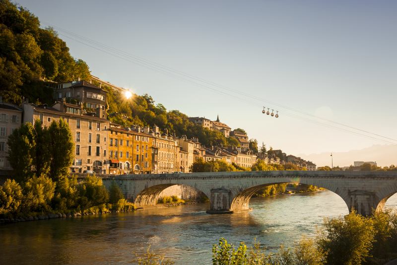 Grenoble au fil des siècles, une ville sculptée par les inondations_Grenoble